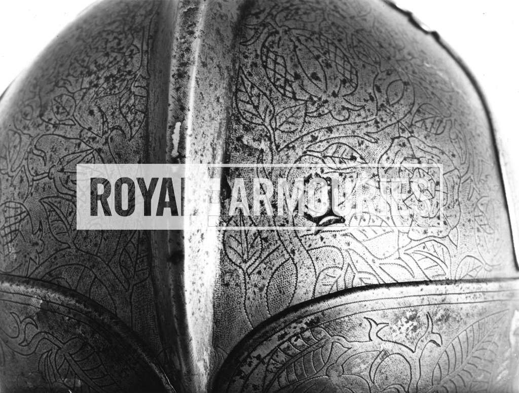 Silvered and engraved armour - Royal Armouries